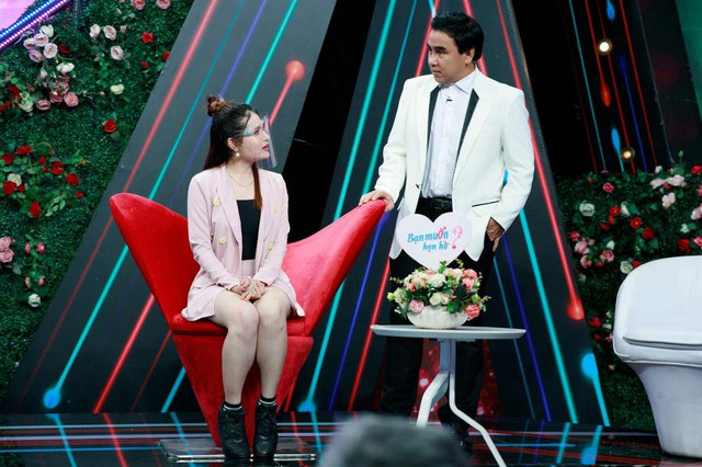 Cô gái đuổi bạn trai ở show hẹn hò khiến Quyền Linh sốc - Hình 2 Co gai duoi ban trai o show hen ho khien Quyen Linh soc-Hinh-2