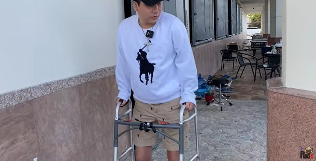 Nhà hàng 6 tỷ tại Mỹ của Khoa Pug thành nơi ở người vô gia cư - Hình 6 Nha hang 6 ty tai My cua Khoa Pug thanh noi o nguoi vo gia cu-Hinh-6