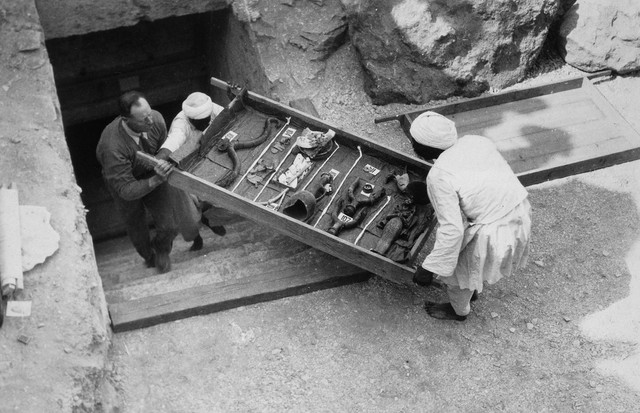 7 điều về việc khai quật mộ Pharaoh Tutankhamun - Hình 5 7 dieu ve viec khai quat mo Pharaoh Tutankhamun-Hinh-5