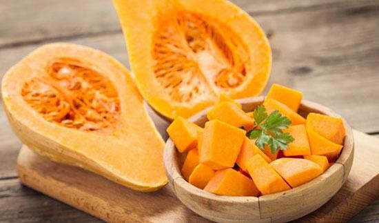 Những sai lầm khi ăn bí đỏ có thể khiến bạn rước thêm bệnh vào người - Hình 2 Nhung sai lam khi an bi do co the khien ban ruoc them benh vao nguoi-Hinh-2