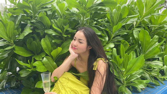 Cựu hot girl Thủy Top: Con gái đại gia phố cổ - Hình 5 Cuu hot girl Thuy Top: Con gai dai gia pho co-Hinh-5