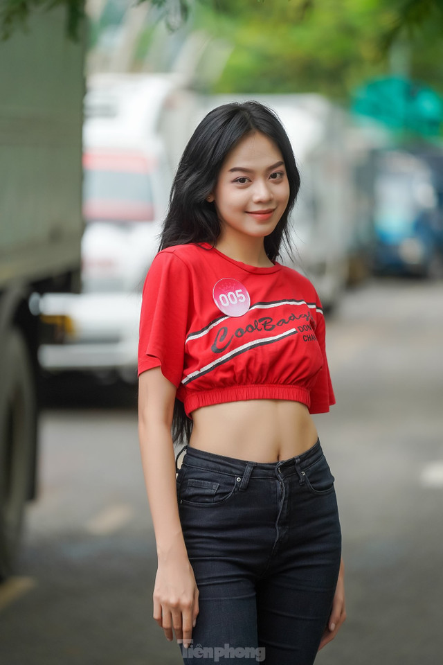 Vòng eo thon của Hoa hậu Huỳnh Thị Thanh Thủy - Hình 9 Vong eo thon cua Hoa hau Huynh Thi Thanh Thuy-Hinh-9