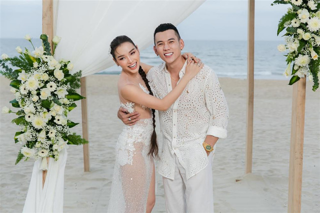 Cuộc sống tân hôn của 3 cô dâu đình đám Vbiz - Hình 12 Cuoc song tan hon cua 3 co dau dinh dam Vbiz-Hinh-12