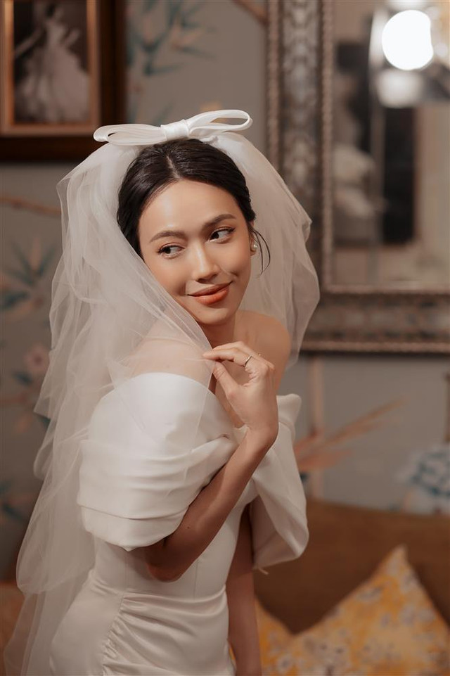 Diệu Nhi được cầu hôn 7 giây nhưng chọn váy cưới mất 7 tháng - Hình 10 Dieu Nhi duoc cau hon 7 giay nhung chon vay cuoi mat 7 thang-Hinh-10