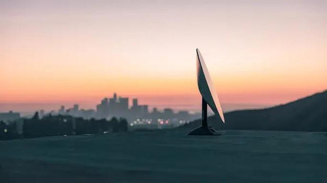 Tỉ phú Elon Musk lại ra tay hỗ trợ Ukraine Ti phu Elon Musk lai ra tay ho tro Ukraine