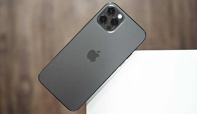 Những mẫu iPhone làm nên thương hiệu của Apple - Hình 6 Nhung mau iPhone lam nen thuong hieu cua Apple-Hinh-6
