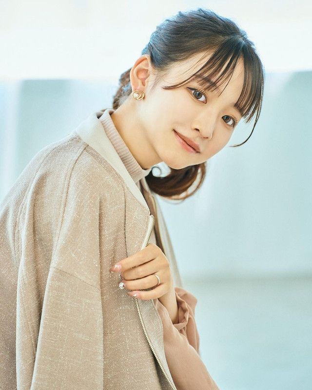Cuộc sống của nữ người mẫu Nhật Bản sinh con ở tuổi 16 - Hình 5 Cuoc song cua nu nguoi mau Nhat Ban sinh con o tuoi 16-Hinh-5