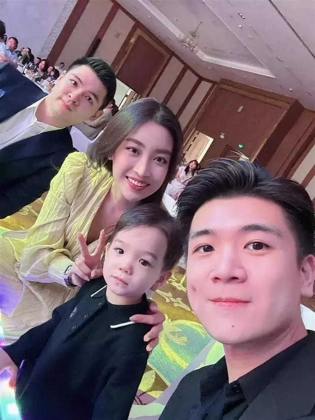 Đỗ Vinh Quang 'áp lực' khi làm chồng hoa hậu Đỗ Mỹ Linh - Hình 3 Do Vinh Quang 'ap luc' khi lam chong hoa hau Do My Linh-Hinh-3