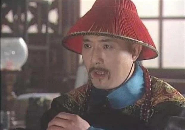 Quan tham bị phán tội chết, hét lớn một câu, liền được miễn chết Quan tham bi phan toi chet, het lon mot cau, lien duoc mien chet