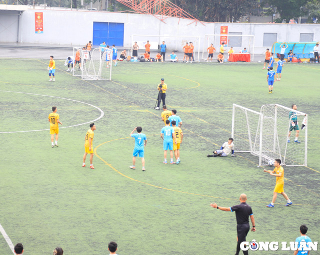 Sôi động Giải bóng đá Cúp Báo Lao động Thủ đô lần thứ IX - Hình 4 Soi dong Giai bong da Cup Bao Lao dong Thu do lan thu IX-Hinh-4