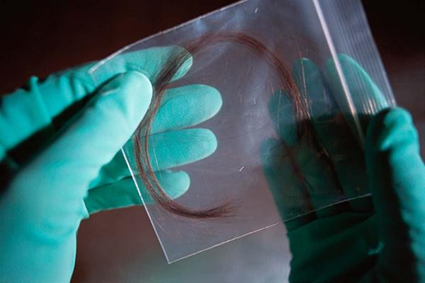 Ông bà hành xử lạ khi có kết quả xét nghiệm ADN cháu nội Ong ba hanh xu la khi co ket qua xet nghiem ADN chau noi