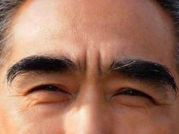 Lông mày dài hơn vạn thạch lương, giàu sang trường thọ khó ai bằng Long may dai hon van thach luong, giau sang truong tho kho ai bang