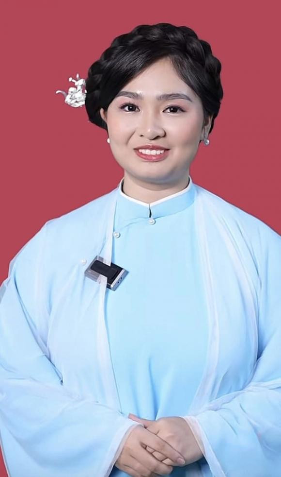 Thiện Nhân lộ diện với ngoại hình khác lạ gây xôn xao - Hình 2 Thien Nhan lo dien voi ngoai hinh khac la gay xon xao-Hinh-2