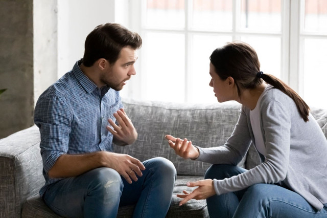 Hỏi chồng "Sao không nấu cơm?", lời đáp của anh khiến tôi sững sờ Hoi chong