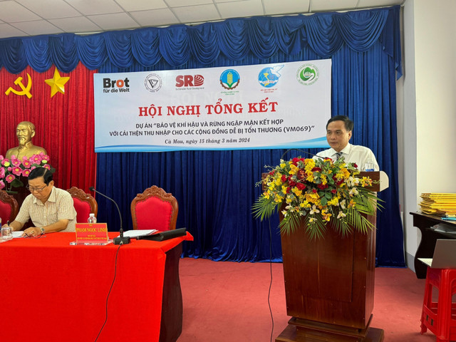 Phó Chủ tịch VUSTA Phạm Ngọc Linh dự tổng kết dự án Bảo vệ khí hậu và rừng ngập mặn - Hình 2 Pho Chu tich VUSTA Pham Ngoc Linh du tong ket du an Bao ve khi hau va rung ngap man-Hinh-2