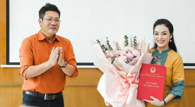NSƯT Tân Nhàn được bổ nhiệm vị trí Trưởng khoa Thanh nhạc NSUT Tan Nhan duoc bo nhiem vi tri Truong khoa Thanh nhac