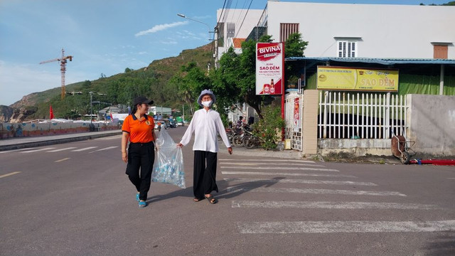 Nhơn Hải hướng đến một “làng chài xanh” - Hình 6 Nhon Hai huong den mot “lang chai xanh”-Hinh-6