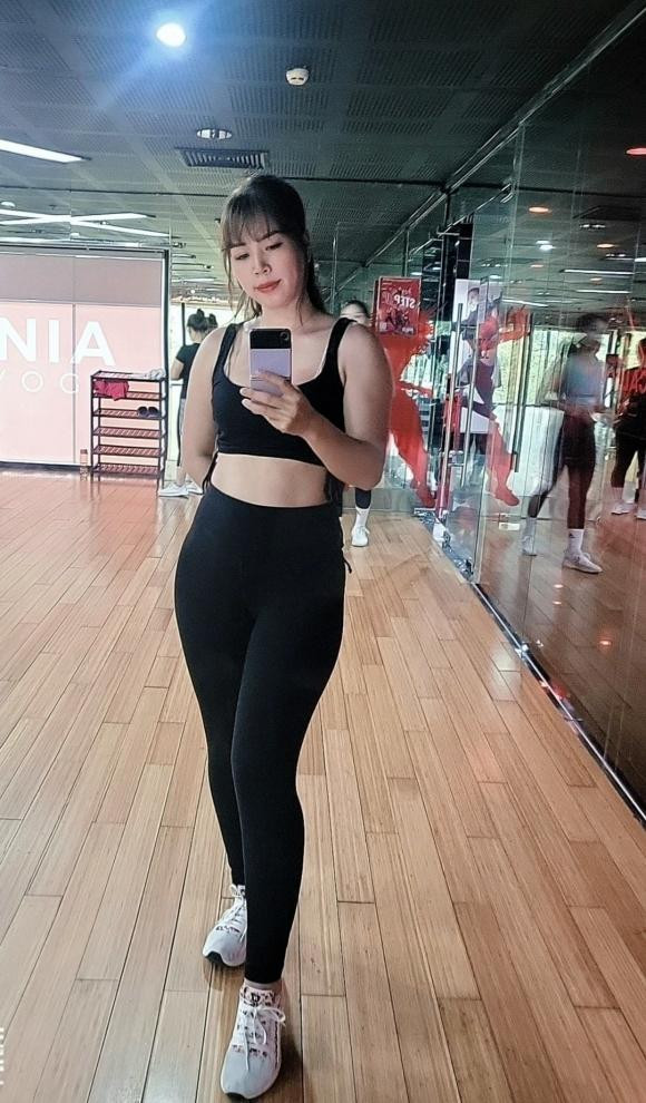 Vợ Mạnh Trường nhan sắc ngày càng lên hương Vo Manh Truong nhan sac ngay cang len huong
