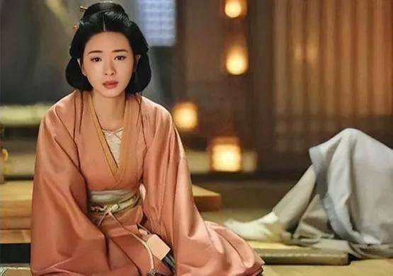 Tại sao cung nữ thời xưa thường sống cô độc tới già? - Hình 2 Tai sao cung nu thoi xua thuong song co doc toi gia?-Hinh-2