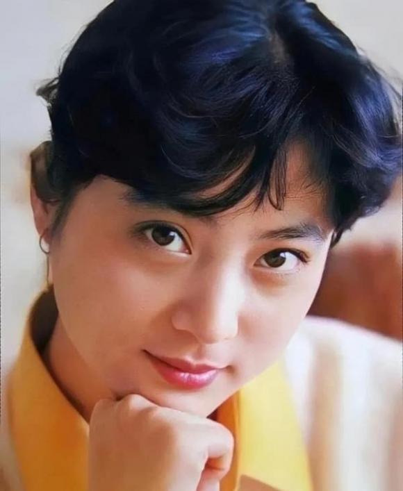 Cuộc sống hiện tại của mỹ nhân đẹp nhất nhì "Tây Du Ký" - Hình 3 Cuoc song hien tai cua my nhan dep nhat nhi