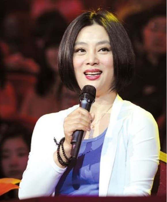 Cuộc sống hiện tại của mỹ nhân đẹp nhất nhì "Tây Du Ký" - Hình 9 Cuoc song hien tai cua my nhan dep nhat nhi