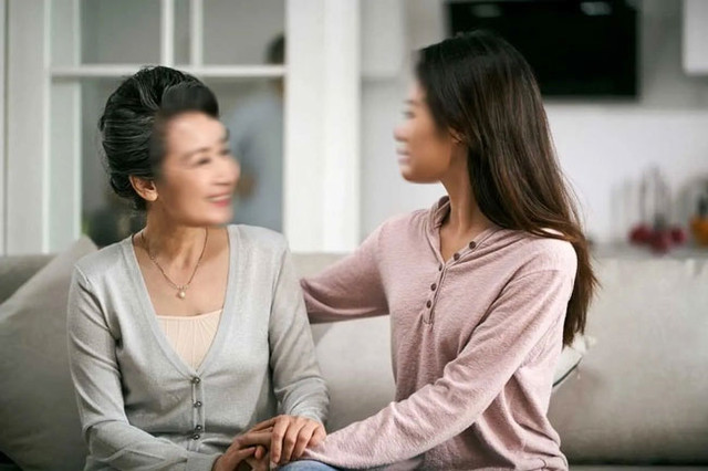Tôi biếu mẹ chồng 500 triệu để đi du lịch Toi bieu me chong 500 trieu de di du lich