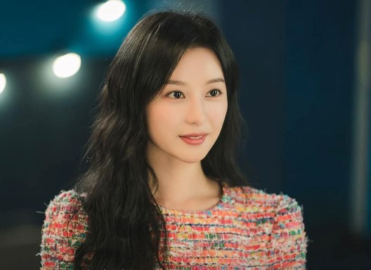 Ảnh thuở nhỏ xinh đẹp của "nữ hoàng nước mắt" Kim Ji Won - Hình 5 Anh thuo nho xinh dep cua