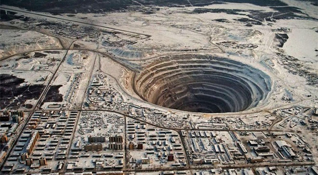 Liên Xô giấu nhẹm mỏ kim cương khổng lồ ở Siberia Lien Xo giau nhem mo kim cuong khong lo o Siberia