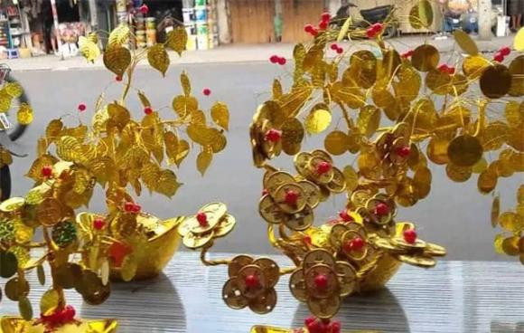 Lý do phải bỏ đồ vật này khi dọn dẹp ban thờ cuối năm Ly do phai bo do vat nay khi don dep ban tho cuoi nam