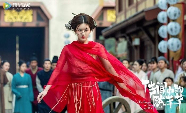 Triệu Lộ Tư làm một việc khiến "đàn chị" tiểu hoa phải "dè chừng"? - Hình 2 Trieu Lo Tu lam mot viec khien