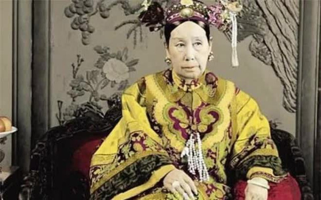Từ Hi Thái hậu tổ chức tiệc Tết xa hoa, tốn kém thế nào? Tu Hi Thai hau to chuc tiec Tet xa hoa, ton kem the nao?