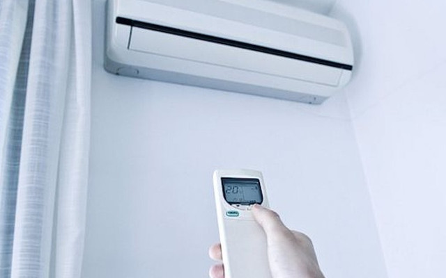 Liệt mặt, méo miệng sau khi ngủ phòng điều hòa, phòng tránh thế nào? - Hình 2 Liet mat, meo mieng sau khi ngu phong dieu hoa, phong tranh the nao?-Hinh-2