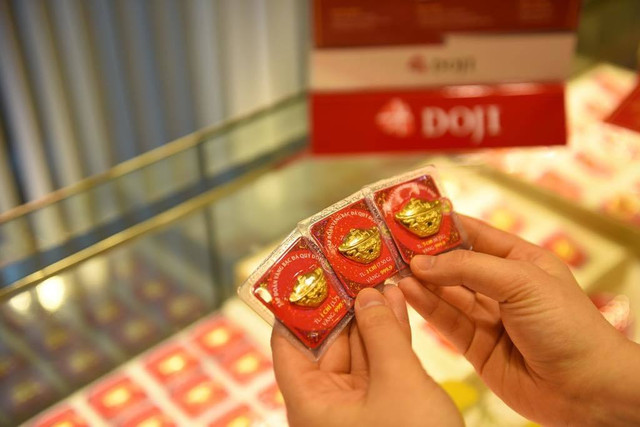 Giá vàng hôm nay 9/10: Biến động nhẹ ngày cuối tuần - Hình 3 Gia vang hom nay 9/10: Bien dong nhe ngay cuoi tuan-Hinh-3