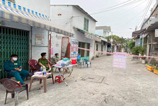 18 điểm đang phong tỏa vì Covid-19 ở TP.HCM - Hình 2 18 diem dang phong toa vi Covid-19 o TP.HCM-Hinh-2