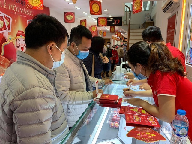Giá vàng hôm nay 21/3: Chưa thể bứt phá - Hình 2 Gia vang hom nay 21/3: Chua the but pha-Hinh-2