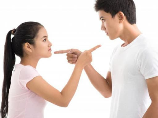 Khi mâu thuẫn vợ chồng, phụ nữ dại mới làm những việc này Khi mau thuan vo chong, phu nu dai moi lam nhung viec nay