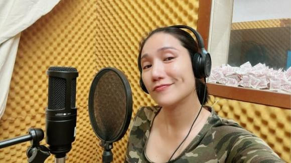 Cát Tường buồn vì livestream bán hàng người mua thì ít, người chửi thì nhiều - Hình 3 Cat Tuong buon vi livestream ban hang nguoi mua thi it, nguoi chui thi nhieu-Hinh-3
