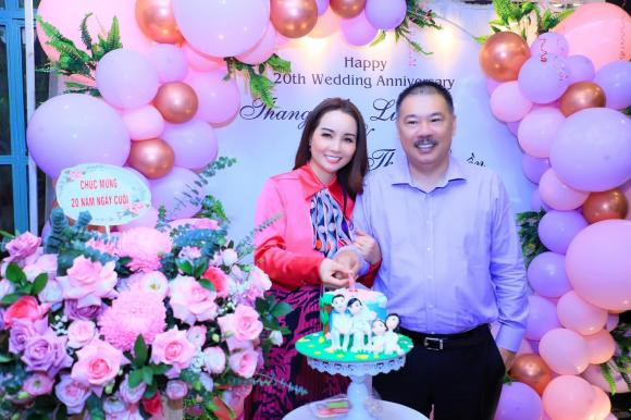 Cuộc sống trái ngược của Bá Anh - Mai Thu Huyền sau 20 năm - Hình 5 Cuoc song trai nguoc cua Ba Anh - Mai Thu Huyen sau 20 nam-Hinh-5