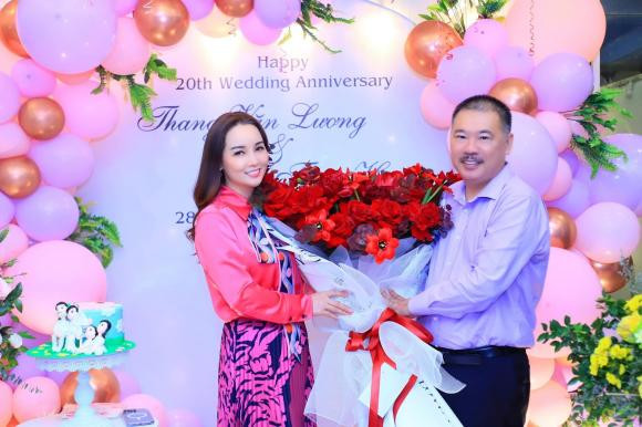 Cuộc sống trái ngược của Bá Anh - Mai Thu Huyền sau 20 năm - Hình 6 Cuoc song trai nguoc cua Ba Anh - Mai Thu Huyen sau 20 nam-Hinh-6