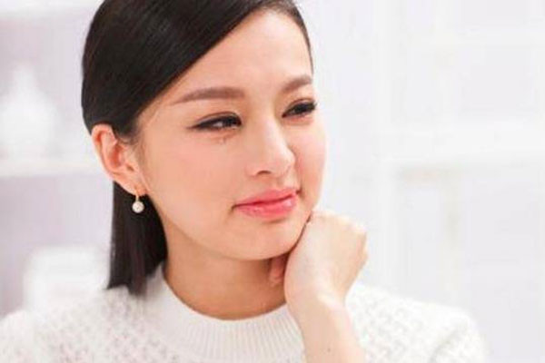 Mẹ chồng chăm khi mang bầu, nhìn thức ăn trên bàn mà mắt tôi đỏ hoe Me chong cham khi mang bau, nhin thuc an tren ban ma mat toi do hoe