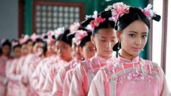 Càn Long trị vì 60 năm và có hơn 40 phi tần - Hình 2 Can Long tri vi 60 nam va co hon 40 phi tan-Hinh-2