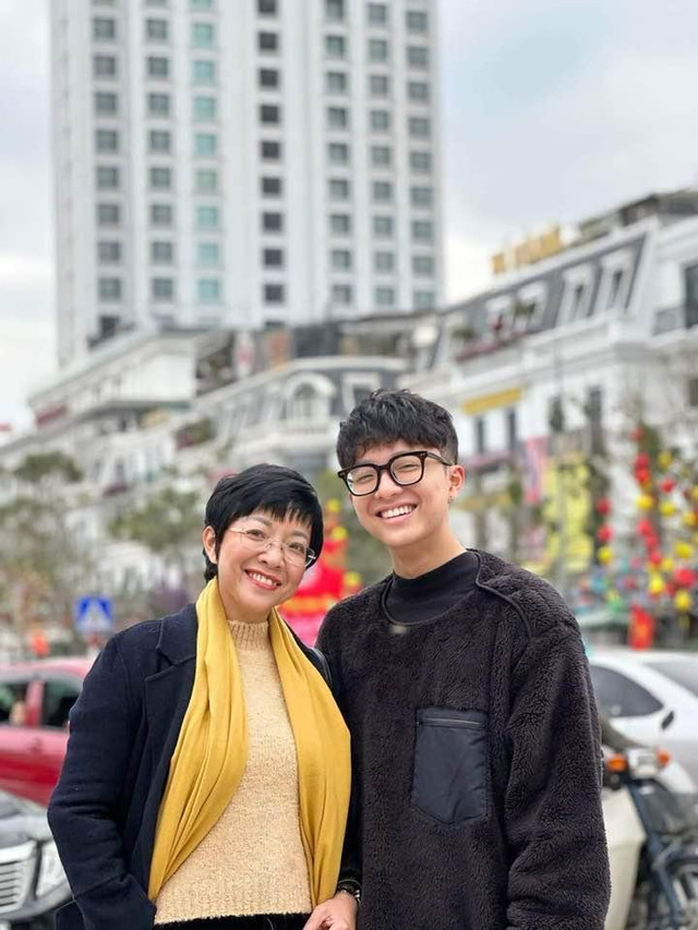 Quý tử Công Lý lớn phổng phao, như trai Hàn Quốc - Hình 6 Quy tu Cong Ly lon phong phao, nhu trai Han Quoc-Hinh-6