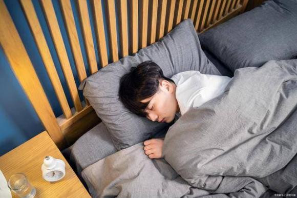 Người đàn ông 50 tuổi liệt nửa đêm vì nhồi máu não - Hình 3 Nguoi dan ong 50 tuoi liet nua dem vi nhoi mau nao-Hinh-3