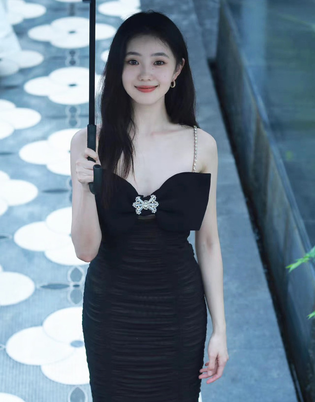 Vì sao nhiều diễn viên Trung Quốc bị chê 'mù chữ' - Hình 4 Vi sao nhieu dien vien Trung Quoc bi che 'mu chu'-Hinh-4