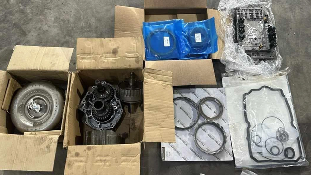 Chủ xe rao bán Mercedes cũ giá ngang Hyundai i10, nói đã sửa hết 250 triệu - Hình 3 Chu xe rao ban Mercedes cu gia ngang Hyundai i10, noi da sua het 250 trieu-Hinh-3