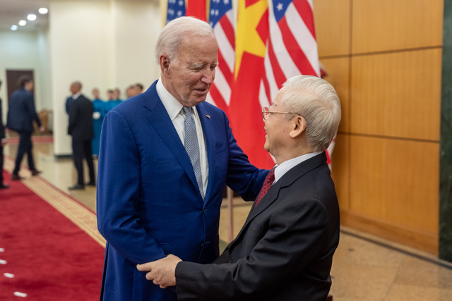 Tổng thống Joe Biden chia sẻ cảm xúc đặc biệt và đăng ảnh chụp cùng Tổng Bí thư - Hình 5 Tong thong Joe Biden chia se cam xuc dac biet va dang anh chup cung Tong Bi thu-Hinh-5