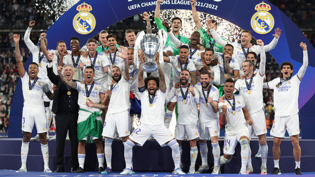 Ronaldo rời MU và những sự kiện bóng đá nổi bật nhất năm 2022 - Hình 6 Ronaldo roi MU va nhung su kien bong da noi bat nhat nam 2022-Hinh-6