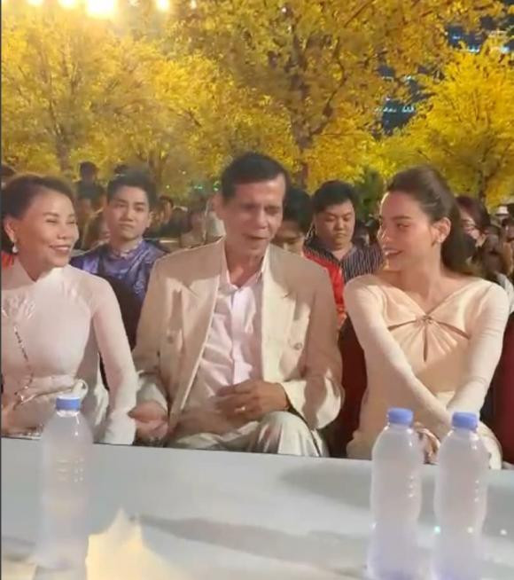 'Nữ hoàng giải trí' Hà Hồ từ góc nhìn của khán giả 'Nu hoang giai tri' Ha Ho tu goc nhin cua khan gia