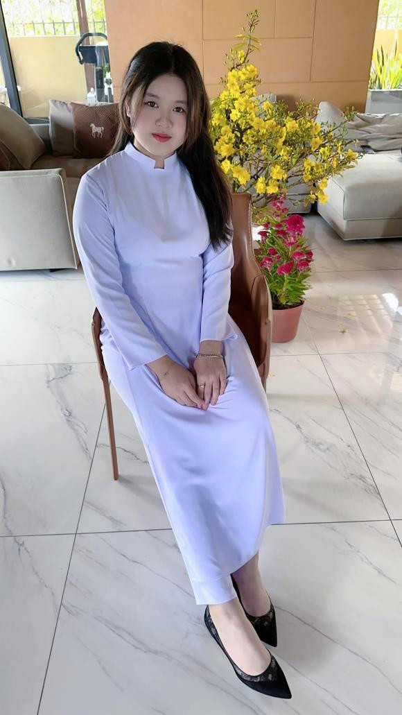 Hoa hậu Phương Lê tặng con gái biệt thự 600m2 hoành tráng - Hình 4 Hoa hau Phuong Le tang con gai biet thu 600m2 hoanh trang-Hinh-4