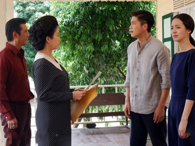 Vừa trao dâu, bố vợ đã ép huỷ hôn khi thấy xe hoa Vua trao dau, bo vo da ep huy hon khi thay xe hoa